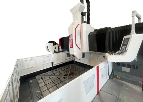 آلة حفر لوحات CNC بفتحة T بعرض 28 مم، بحد أقصى قطر 100 مم
