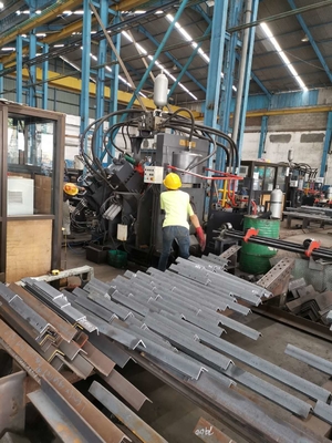 تحسينات عالية السرعة CNC الزاوية الثقيلة طعن علامة آلة قشر خط النموذج JNC2020Q