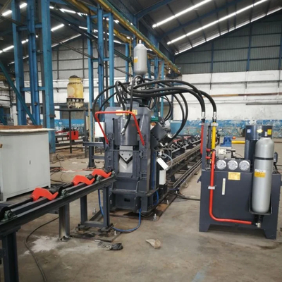قابلة للتخصيص 3 رأس CNC زاوية حفرة آلة مع 1800 KN قوة القطع