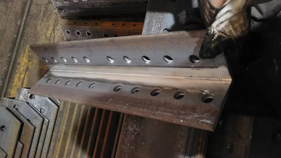 QG36 CNC زاوية الصلب جذر تنظيف آلة زاوية جذر طحن آلة