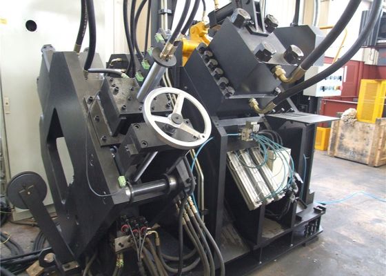 عالية السرعة الآلية CNC زاوية حديد قطع آلة CNC طعن وقطع زاوية خط