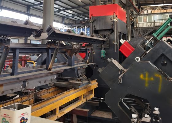 حركة CNC متكاملة لخط الزاوية والتحكم الرقمي الدقيق في صناعة أبراج الزوايا الفولاذية