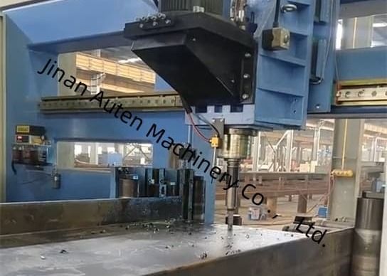 الموديل BT40 المغزل الرئيسي آلة حفر شعاع H CNC عالية الدقة عالية السرعة بقطر ثقب 5-30 مم