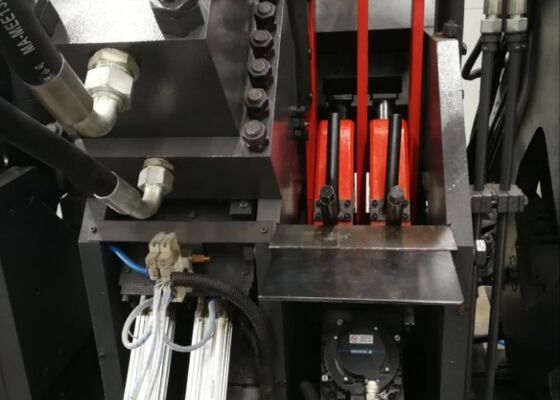 أوتوماتيكي بالكامل CNC زاوية طرق طرق العلامة والقص لخط التصنيع