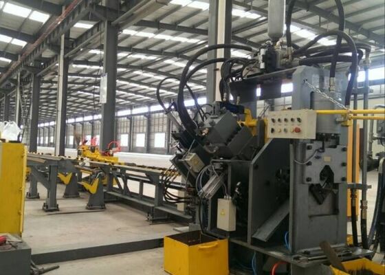 نموذج JNC2020 خط إنتاج القص والتثقيب بزاوية CNC بأبعاد إجمالية 32x7x3m