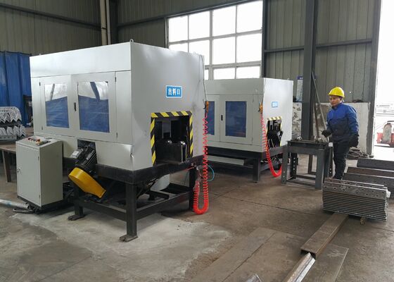 نموذج QC360 آلة طحن CNC الزاوية الخلفية 63x5 ~ 360x35mm حجم معالجة الزاوية