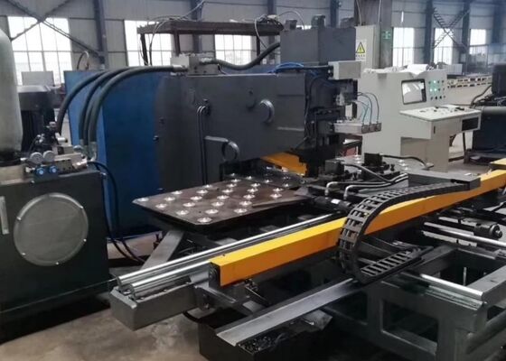 180mm ضربة من حفر محور CNC لوحة حفر آلة لبرج النقل
