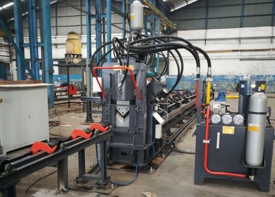 خط آلة ثقب وقطع زاوية الصلب CNC بشفرة مزدوجة أو مفردة بسرعة تغذية 80 متر/دقيقة