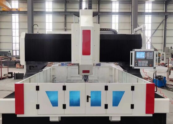 آلة حفر وطحن ألواح CNC عالية السرعة من النوع الجسري مع محرك دقيق