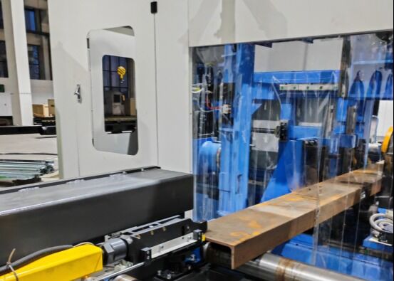 آلة قطع ونشر وحفر الكمرات المقطعية CNC بقطر أقصى للثقب 40 مم مع تحكم PLC